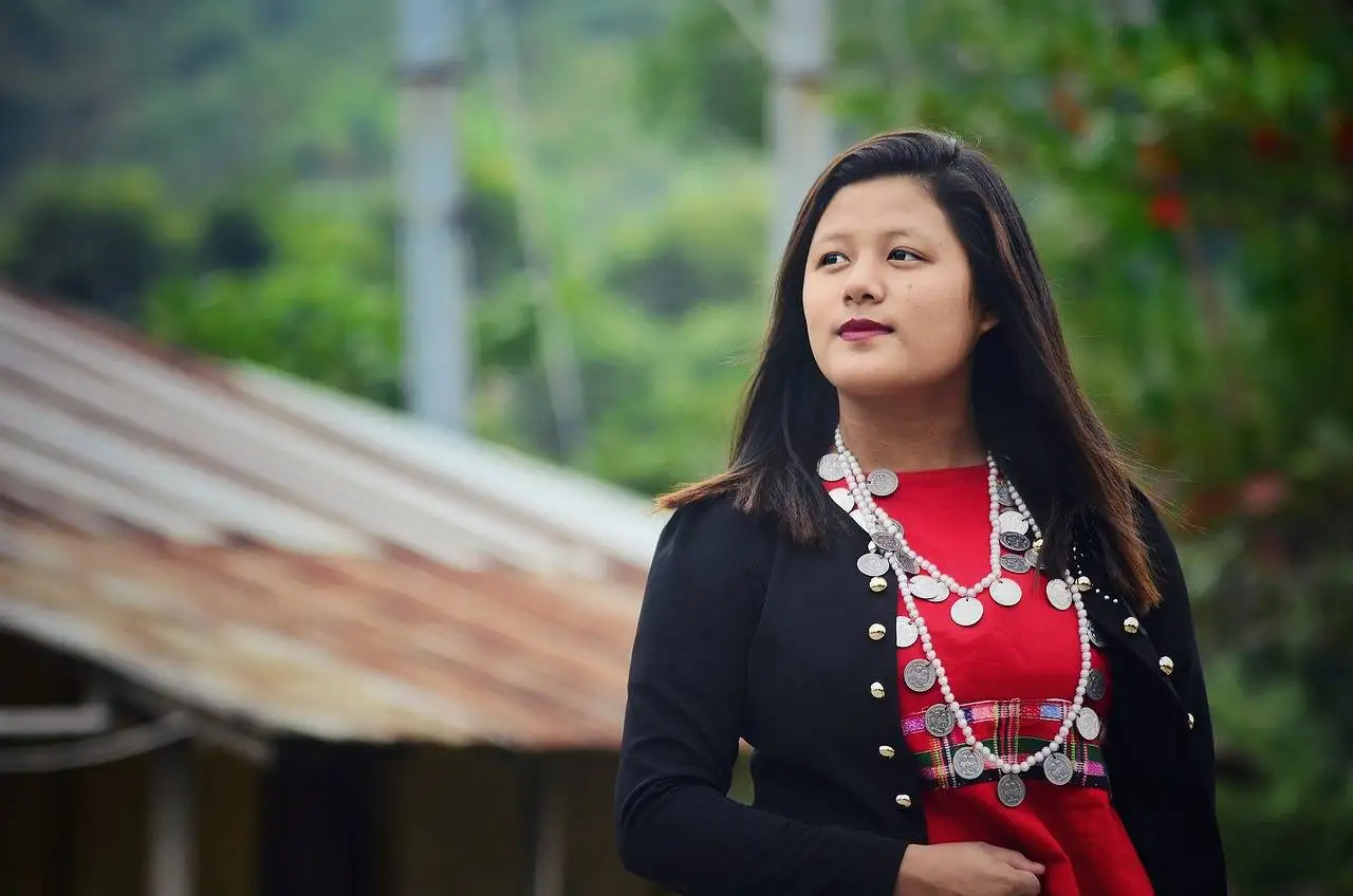 Fashion Forward: How AI is Revolutionizing the Shopping Experience